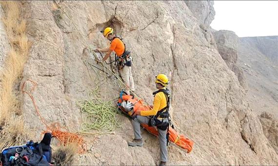 مرگ کوهنورد 45 ساله بر اثر سقوط از صفه