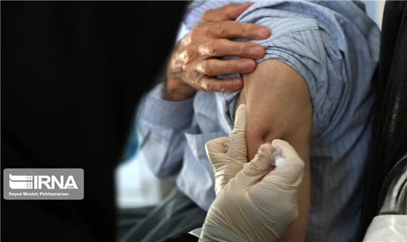 سرپرست شبکه بهداشت: نیمی از سالمندان آران و بیدگل واکسن کرونا زدند