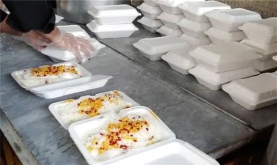 1000 بسته معیشتی و 6000 پرس غذای گرم در رزمایش مواسات بسیج کارگری اصفهان توزیع شد