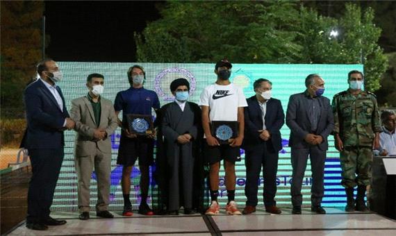 قهرمانان مسابقات بین‌المللی تنیس آی تی اف جونیورز اصفهان معرفی شدند