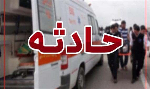 نجات فرد محبوس‌شده در باک سوخت اتوبوس در اصفهان