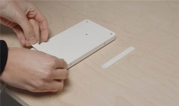 این پد هوشمند می‌تواند میز شما را به یک شارژر بی‌سیم تبدیل کند