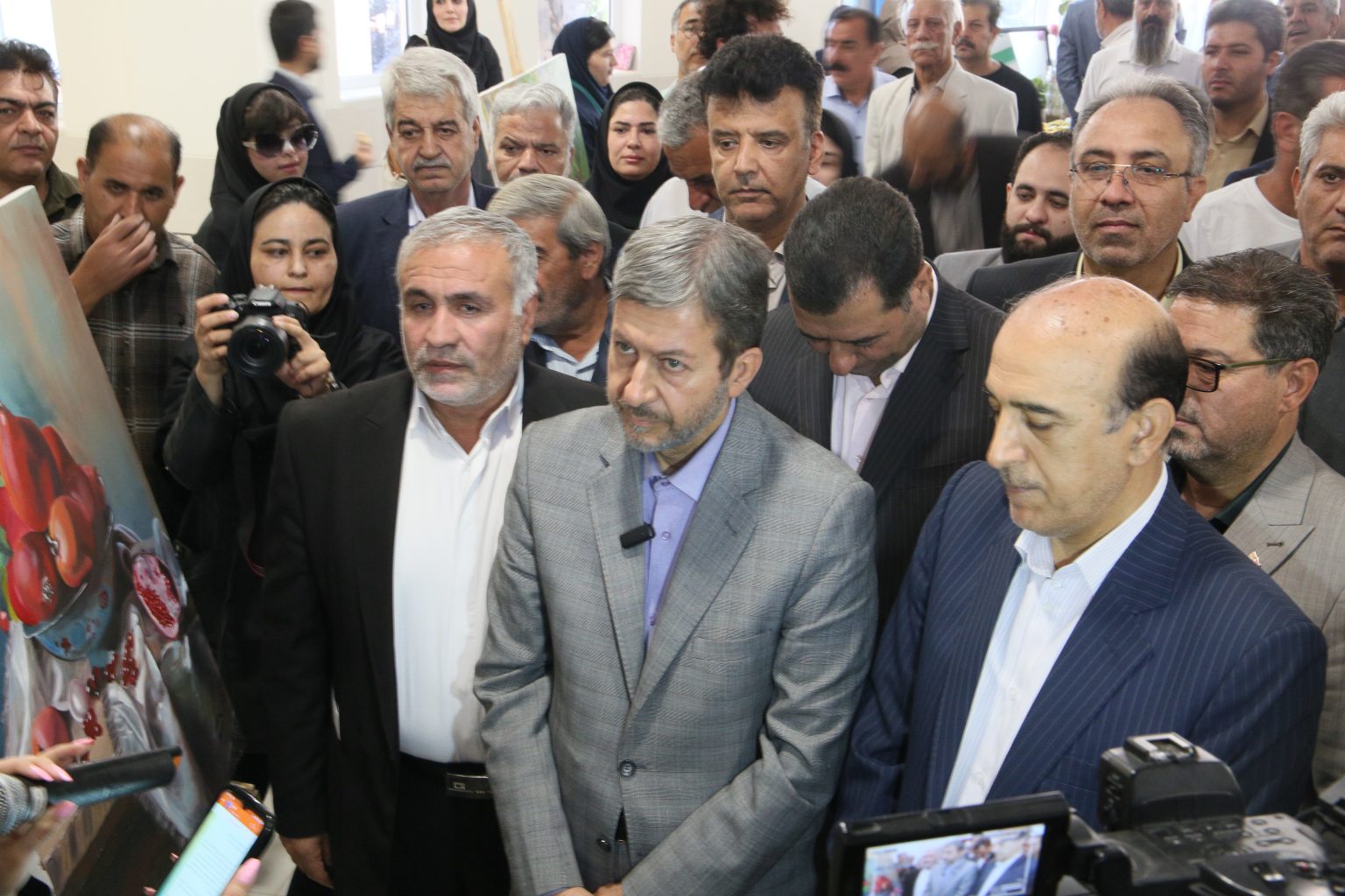 مدرسه ۱۰ کلاسه «مهرآفرین» در محله ایثار ۵ فولادشهر با حضور استاندار افتتاح شد