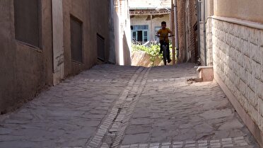 بهره برداری از ۱۳ طرح عمرانی در  نیاسر کاشان
