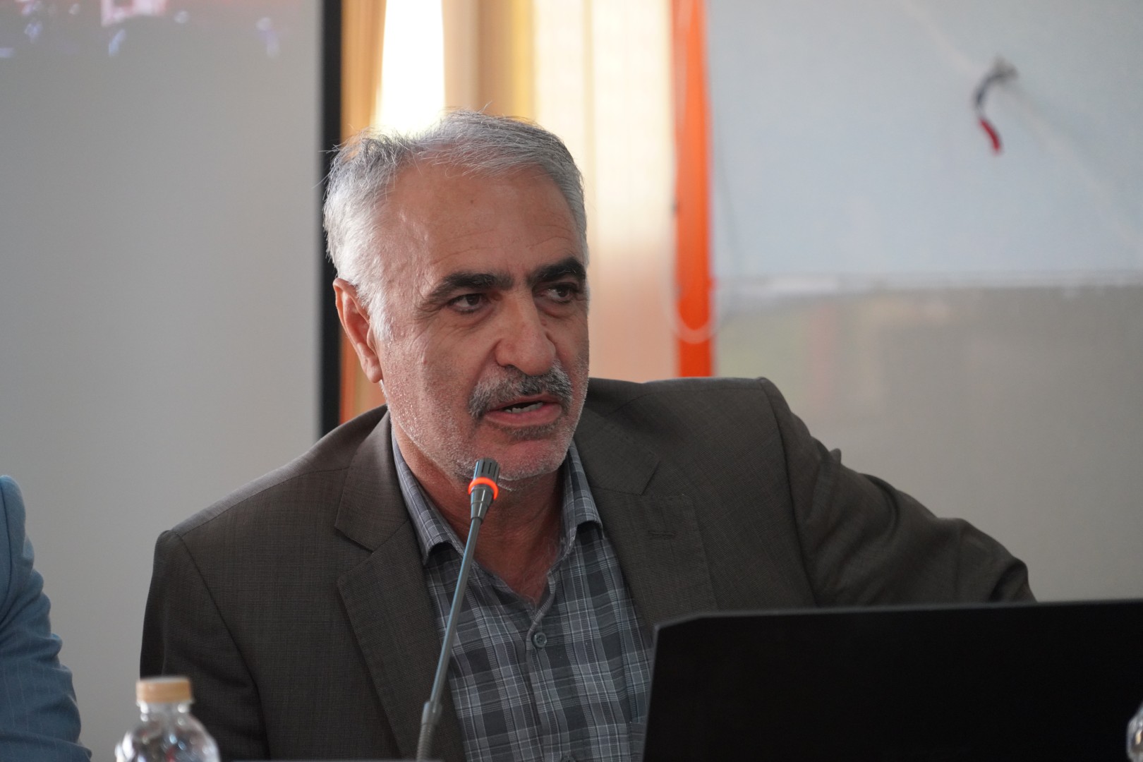 راه و شهرسازی اصفهان پاسخگوی تعلل چندین ساله بلاتکلیفی مسکن فرهنگیان استان باشد