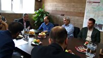 برپایی میز خدمت در نجف آباد