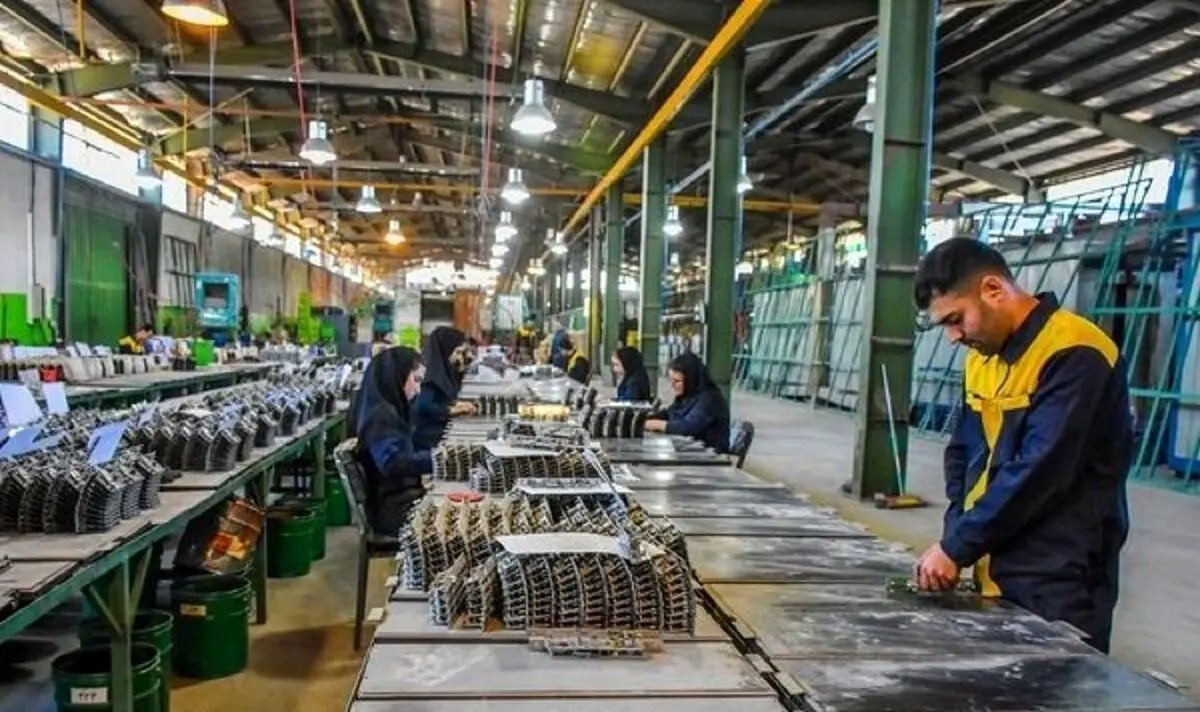 دستمزد ۱۴۰۵ به اندازه تورم ۵۰ درصدی بالا می‌رود؟