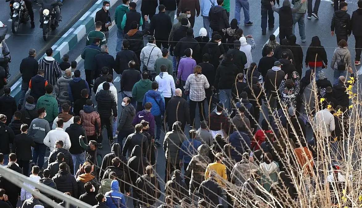 شرق: چرا اعتراضات دی‌ماه به اینجا رسید؟