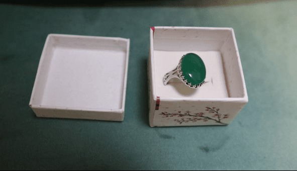 همسر شهید خشوعی: رهبر انقلاب آرزوی محالم را بر آورده کرد