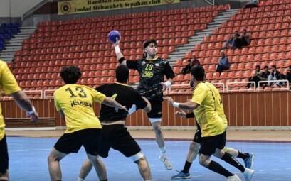 رویارویی سپاهان‌نوین و سپاهان در نصف‌جهان