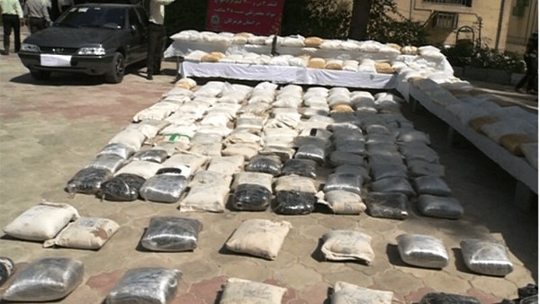 محموله ۹۹ کیلویی تریاک در اصفهان توقیف شد