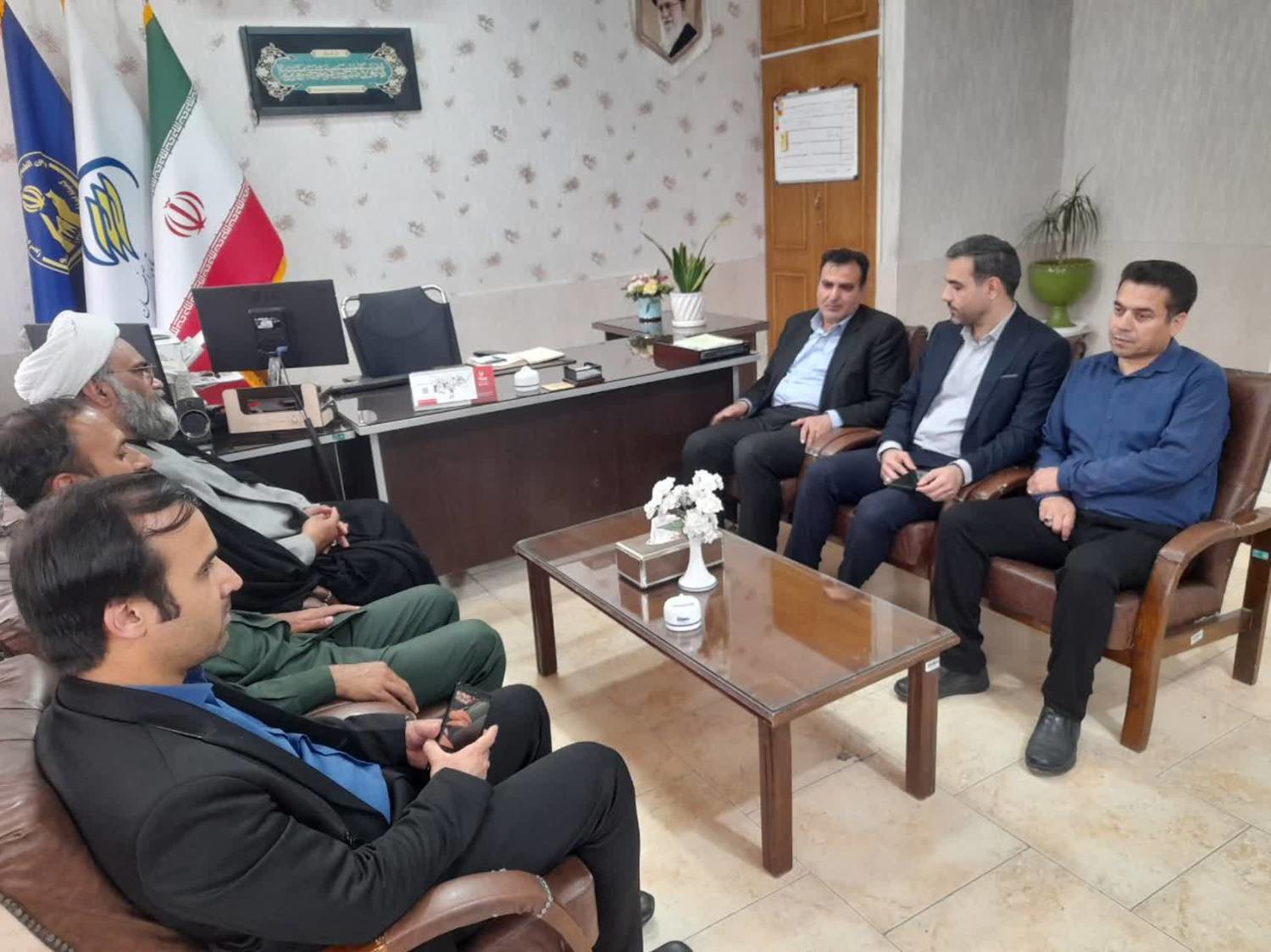 توزیع لوازم ضروری زندگی بین مددجویان کاشانی
