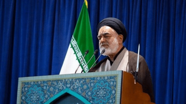 اقامه نماز عید سعید قربان به امامت آیت الله مهدوی