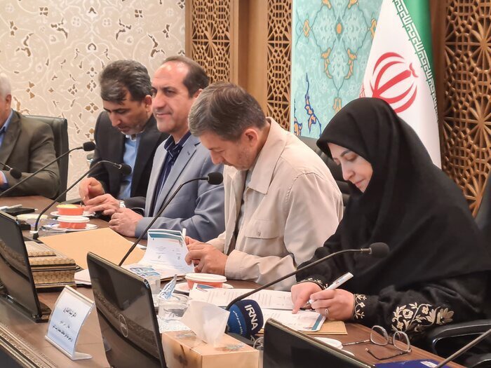 ‌انعقاد تفاهم‌نامه کاهش گاز‌های گلخانه‌ای و سازگاری با تغییر اقلیم