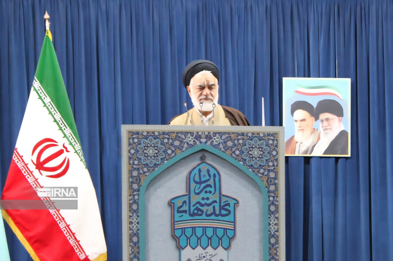 نهضت خیابان دشمن را مایوس و نظامی ها را قدرتمندتر می‌کند