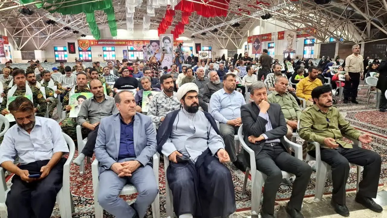 عزت و اقتدار امروز ایران، ثمره نهضت الهی امام خمینی(ره) است