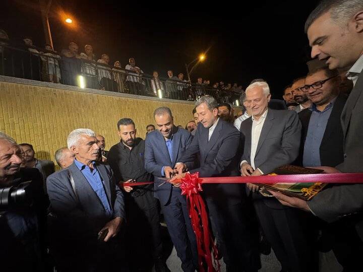 بهره برداری از پنج طرح عمرانی در ضلع شرقی میدان امام علی (ع)
