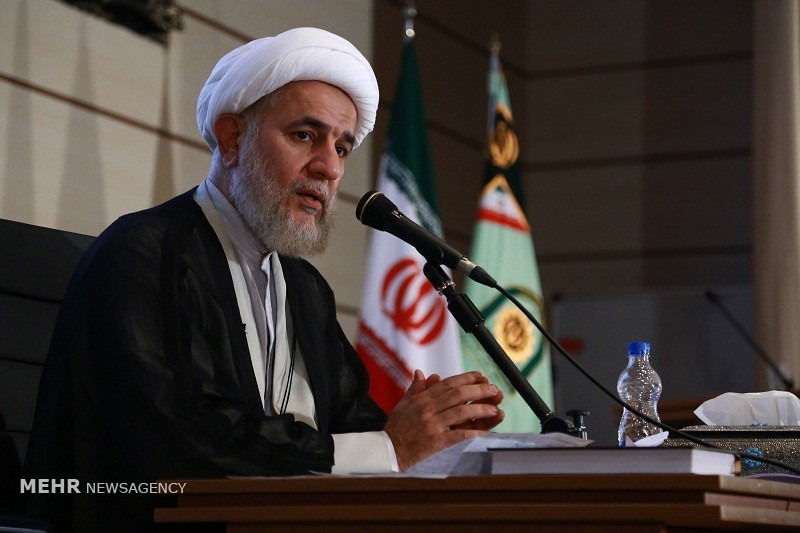 حاجتی: انقلاب اسلامی ایران را از تجزیه نجات داد