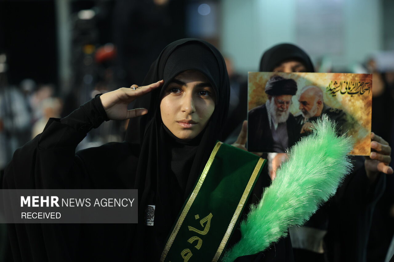 دختر شهید سلامی: با خون شهدا قله‌های پیروزی را فتح خواهیم کرد