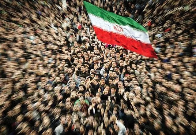 سرمقاله ایران/ اتحاد مقدس میدان و دیپلماسی