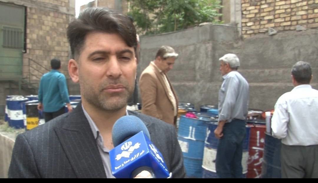 کشف ۱۲ هزار و ۵۰۰ لیتر روغن صنعتی تقلبی و سوخت قاچاق در لنجان