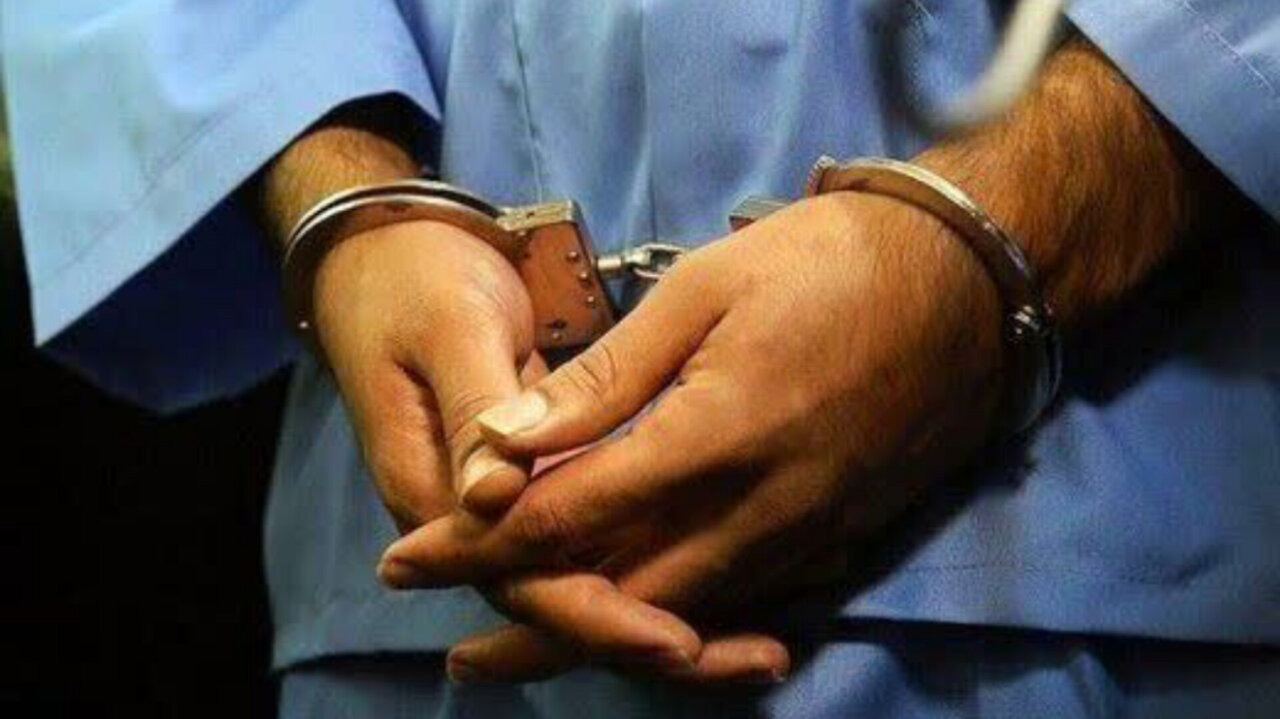 کشف بمب دست‌ساز از یک متهم فراری در کاشان