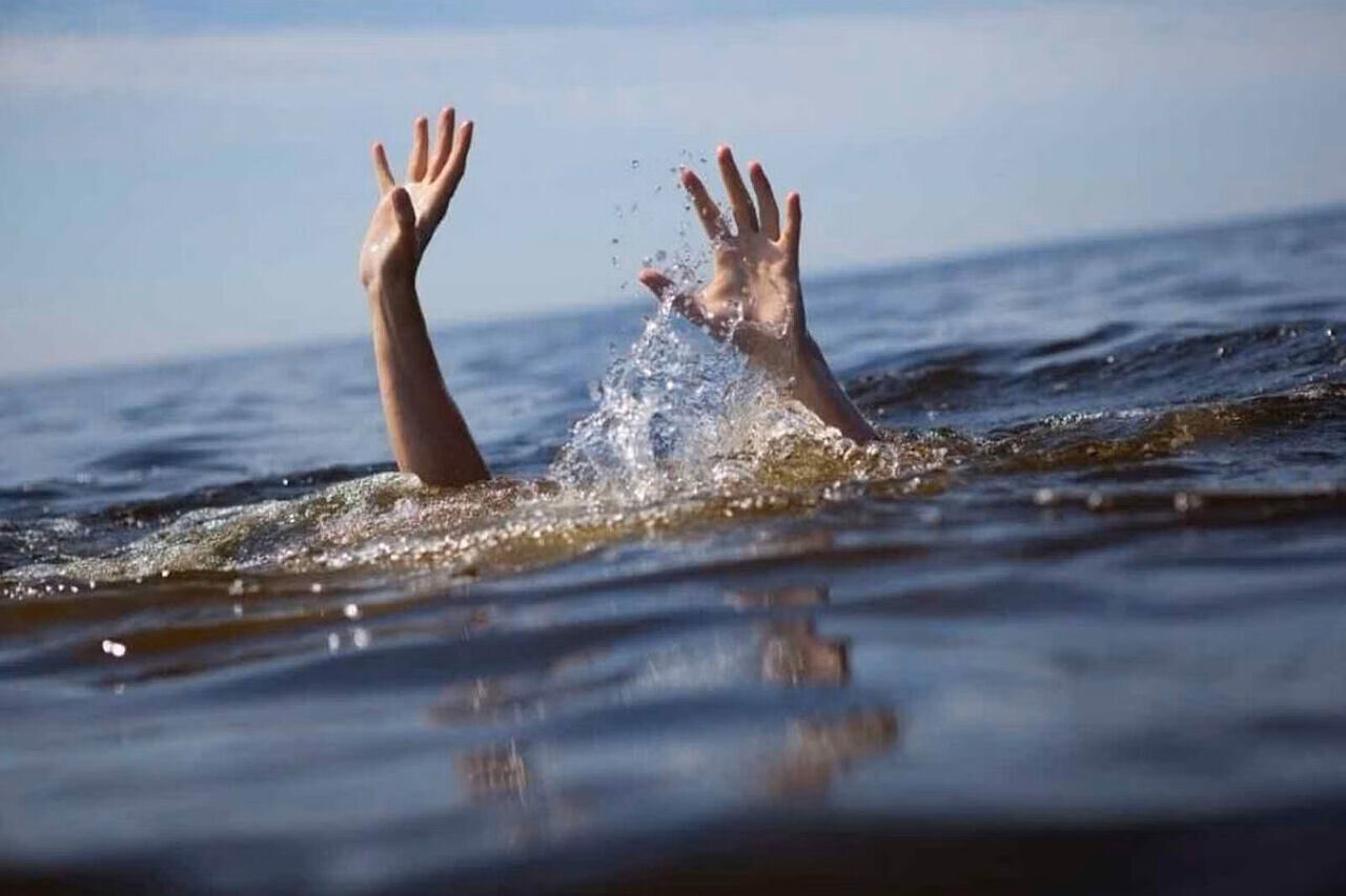 ۴ نفر از غرق‌شدگی در زاینده‌رود نجات یافتند؛۷۰ تیم پایش درمحور رودخانه