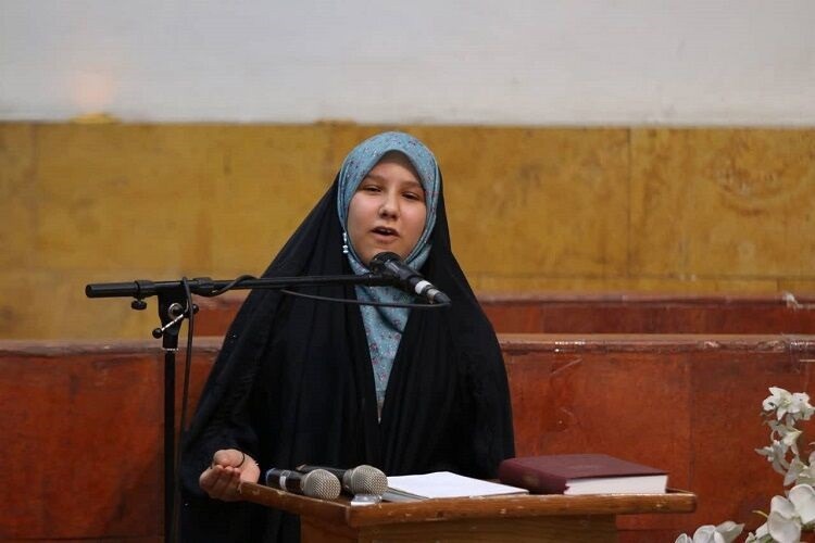 نوجوان اصفهانی بر قله ادبیات فارسی در مسابقات بین‌المللی شمس و مولانا از آنِ
