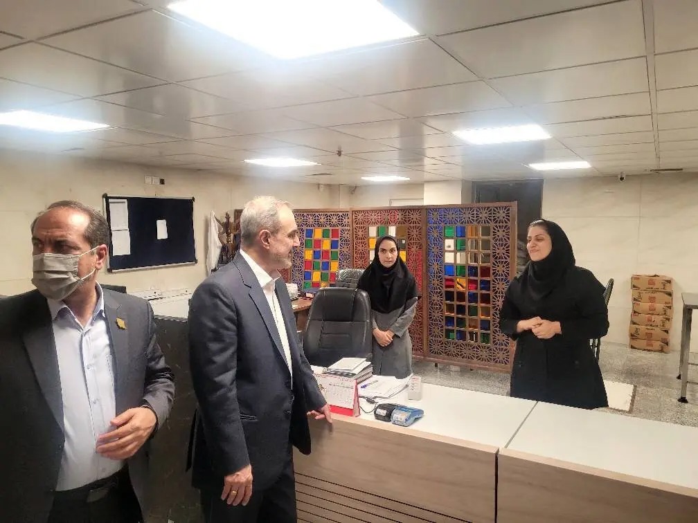 بازدید رئیس سازمان امور اجتماعی از مؤسسه خیریه صدیقین اصفهان