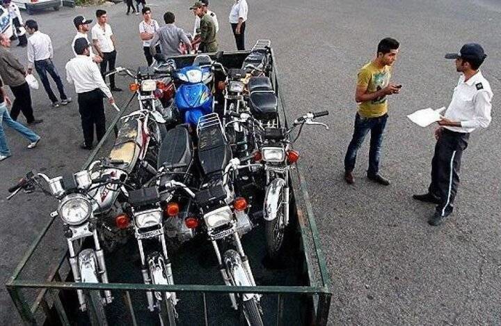 توقیف ۱۵ دستگاه خودرو و موتورسیکلت متخلف در   شهرضا