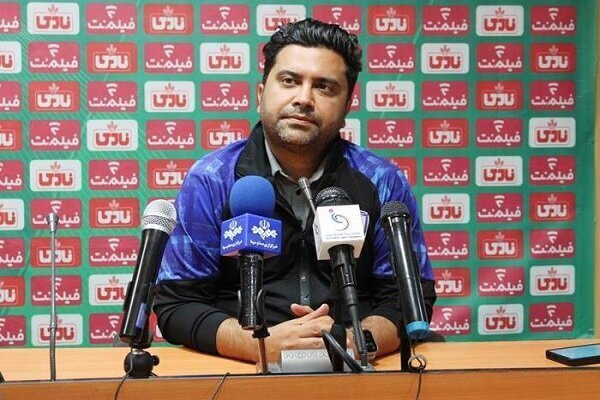 سرمربی چادرملو در نشست خبری پیش از دیدار با ذوب‌آهن حضور نیافت