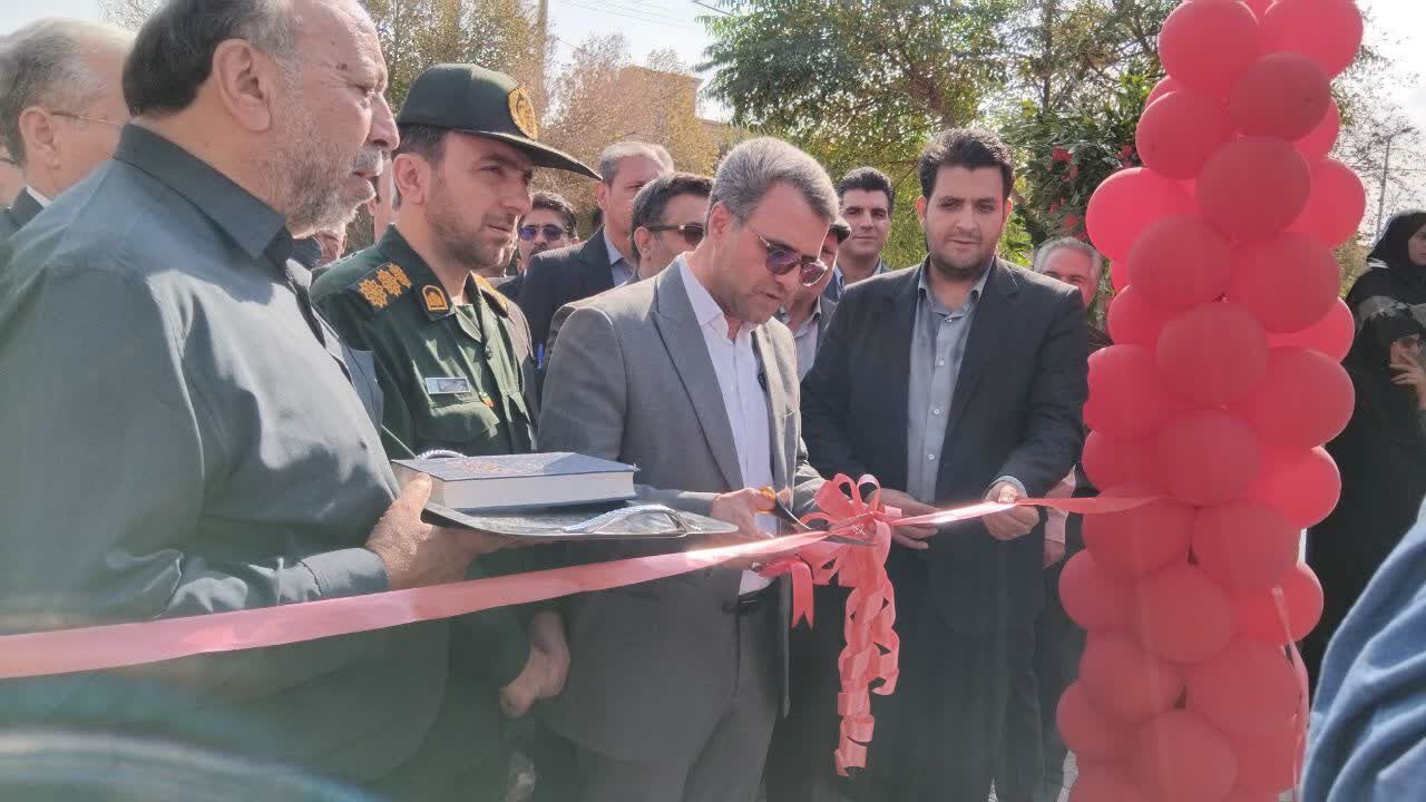 اردستان ظرفیت ثبت رکورد جهانی انار را دارد